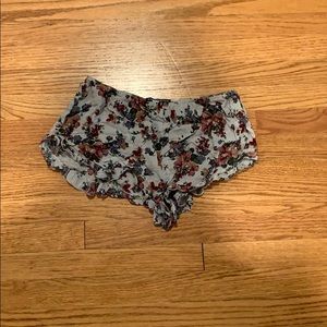 Brandy Melville floral shorts